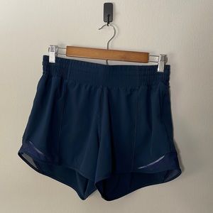 Lululemon Hotty Hot High-Rise Lined Short 4”